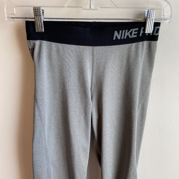 Nike Pro Dri-Fit Gray Cropped Leggings - Picture 5 of 8